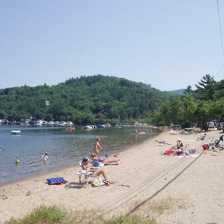 ホテルNewfound Lake Bristol エクステリア 写真